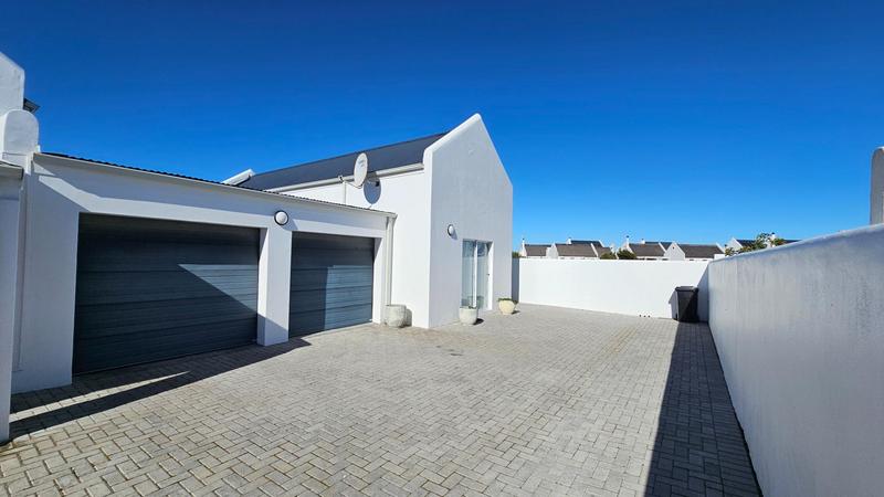 4 Bedroom Property for Sale in Dwarskersbos Western Cape